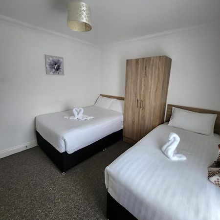 דבלין Park View Room With Free Minibar Tea&Coffee מראה חיצוני תמונה