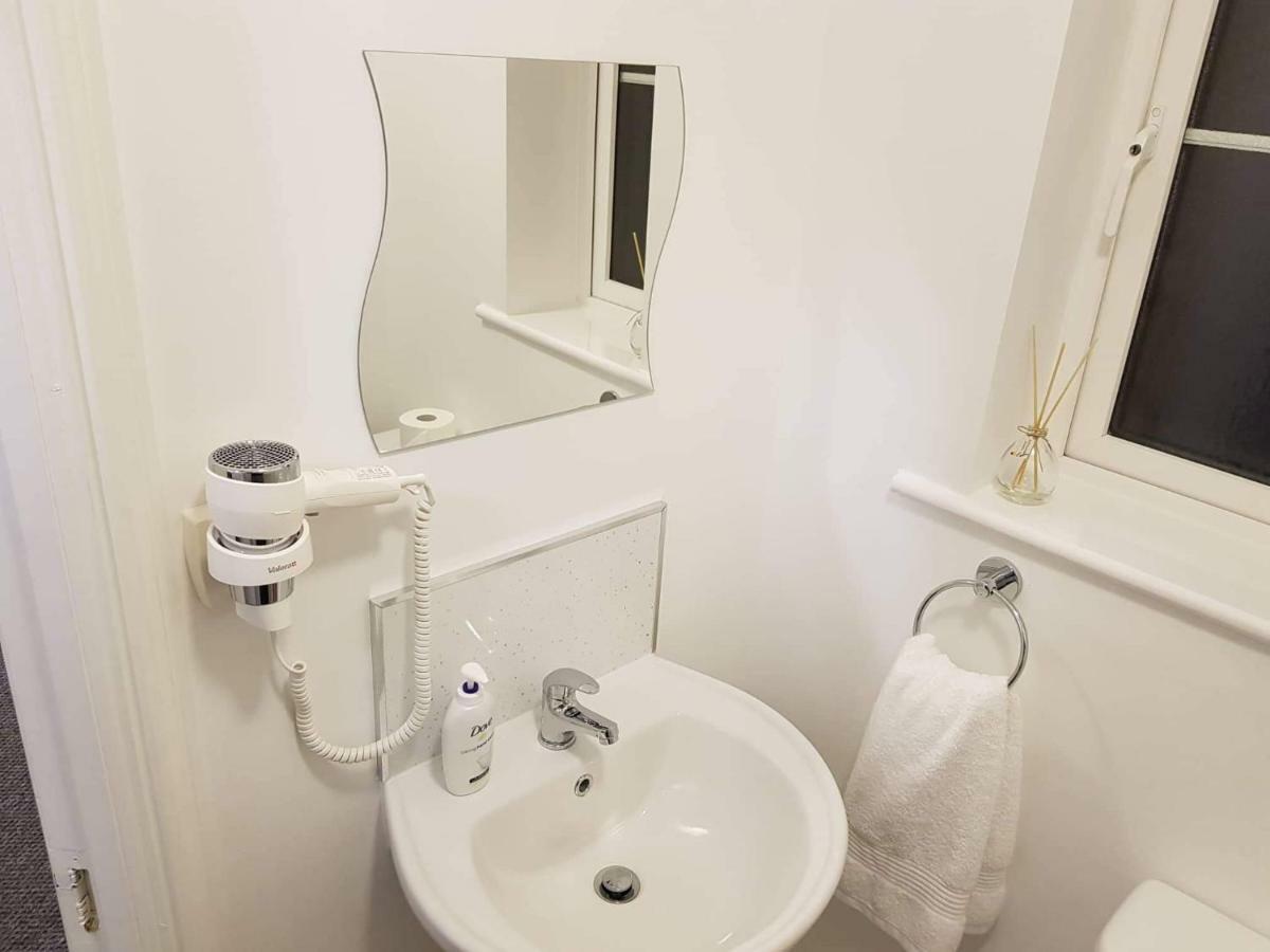 דבלין Park View Room With Free Minibar Tea&Coffee מראה חיצוני תמונה